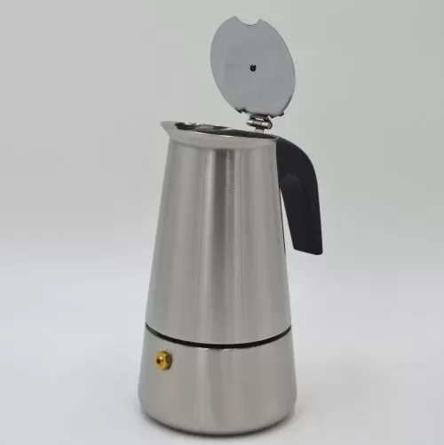 Cafetera italiana de acero inoxidable para 4 tazas de café expreso. Ideal para ese café matutino indispensable para comenzar el día.  