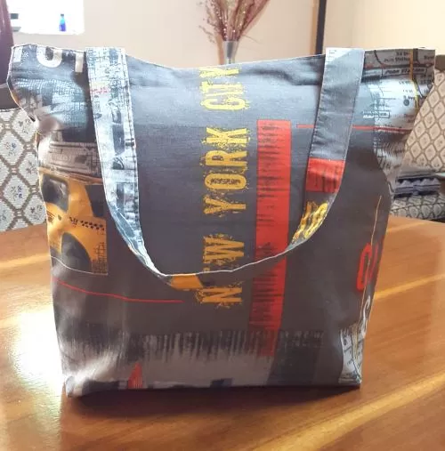 Bolsa de tela reutilizable para todas tus compras. 