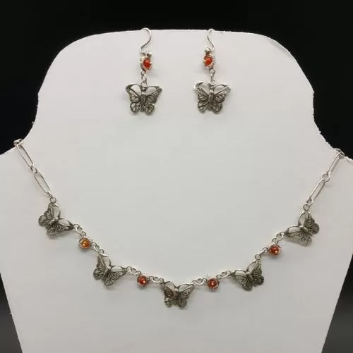 Juego de gargantilla y aretes de MARIPOSA MONARCA