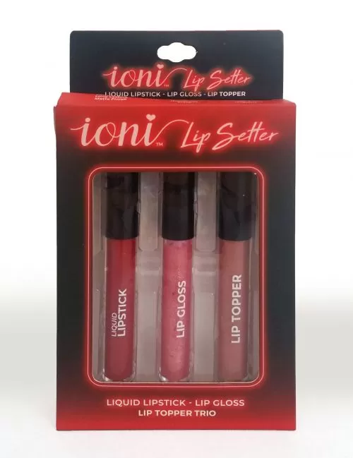 Juego de lipstick, lip gloss y lip topper. 